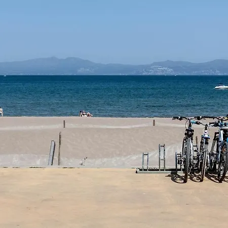 Apartment Pie De Playa-wifi Free